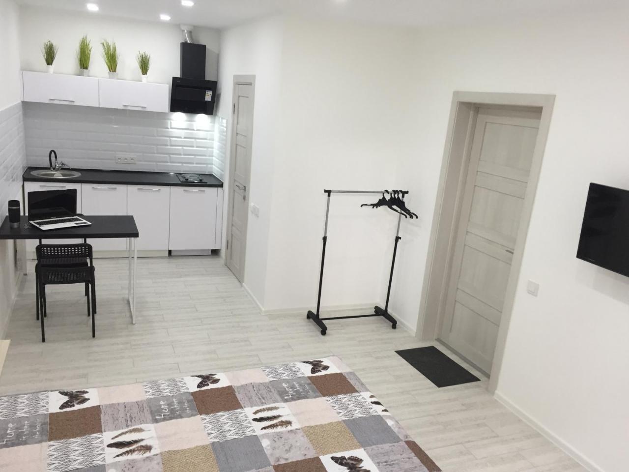 Small Underground Apartment At The Center Kherson Exterior photo